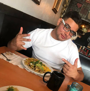 Meet your Posher, Noe